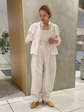 「IENA LA BOUCLE（イエナラブークル）のIENA LA BOUCLE レースオンレースブラウス（シャツ/ブラウス、ホワイト系）」を使った、harmyさん（レディース・155cm）の冬コーディネート