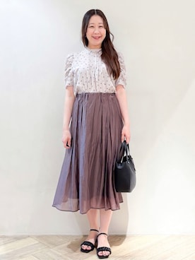 「index（インデックス）の柄プリントピンタックブラウス【洗濯機洗い可/イージーアイロン/防シワ】（Shirts、ベージュ系）」を使った、sayaさん（レディース・163cm）の夏コーディネート