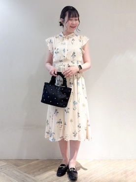 「index（インデックス）のボタニカルフレアワンピース【洗濯機OK】（One piece dress、ベージュ系）」を使った、sayaさん（レディース・163cm）の夏コーディネート