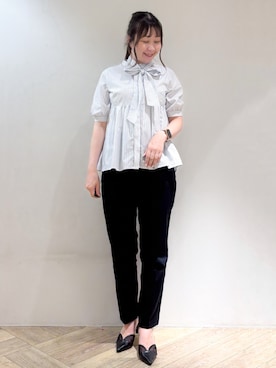 「index（インデックス）の【防シワ】2wayボウタイペプラム5分袖ブラウス《洗濯機OK／イージーアイロン》（Shirts、ホワイト系）」を使った、sayaさん（レディース・163cm）の夏コーディネート