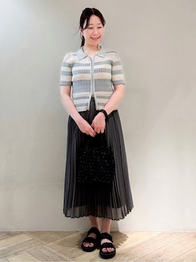「index（インデックス）のマルチボーダーダブルジップニット【洗濯機洗い可】（Cardigans、グリーン系）」を使った、sayaさん（レディース・163cm）の夏コーディネート
