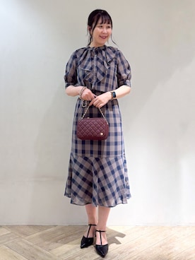 「index（インデックス）の【高通気性】シアーチェックフリルブラウス《洗濯機OK／イージーアイロン》（Shirts、ブラウン系）」を使った、sayaさん（レディース・163cm）の夏コーディネート