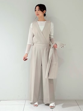 「アイテム（サロペット/オーバーオール、ベージュ系）」を使った、shioriさん（レディース・169cm）の春コーディネート