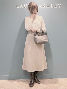 「LAURA ASHLEY（ローラアシュレイ）のカミール柄 トートバッグ（トートバッグ、ピンク系）」を使った、yukinoさん（レディース・164cm）の秋コーディネート