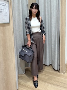 「grove（グローブ）のリブラメニットタンク（タンクトップ、ホワイト系）」を使った、Fumikaさん（レディース・158cm）の秋コーディネート