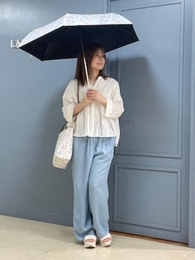 「アイテム（折りたたみ傘）」を使った、miさん（レディース・154cm）の春コーディネート