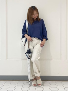 「アイテム（長傘、ベージュ系）」を使った、miさん（レディース・154cm）の夏コーディネート