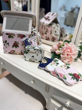 「アイテム（ポーチ、ベージュ系）」を使った、miさん（レディース・154cm）の冬コーディネート