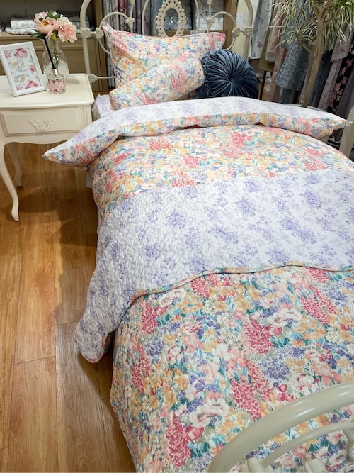 専用　ローラアシュレイ　ヴィンテージ　プリオニー　寝具セット　美品 東武百貨店 池袋店 ローラアシュレイmiさんの寝具を使った
