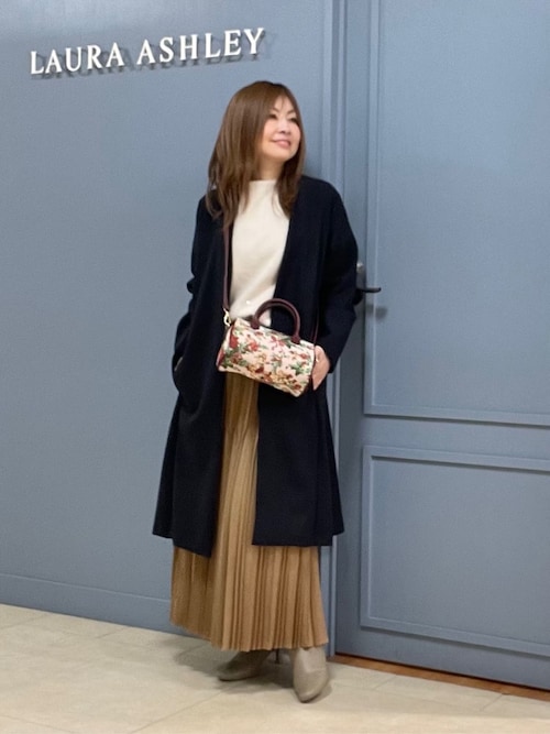 東武百貨店 池袋店 ローラアシュレイmiさんのノーカラーコートを使った