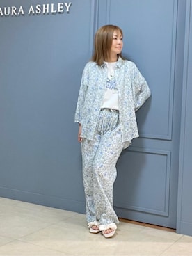 LAURA ASHLEY ルームジャケット ヘーゼルウッド チョークピンク LAURA ASHLEY（ローラアシュレイ）の「ルームジャケット ヘーゼル