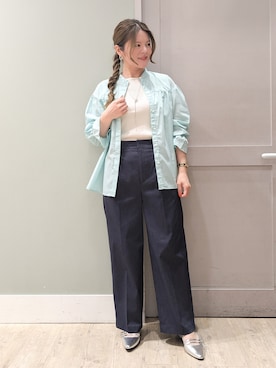 「grove（グローブ）の【貴島明日香さん着用／イージーケア／接触冷感】麻ブレンドスタンドギャザーシャツ（シャツ/ブラウス、グリーン系）」を使った、kuwawaさん（レディース・159cm）の春コーディネート