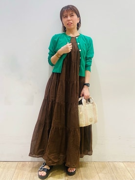 「アイテム（ショルダーバッグ、ゴールド系）」を使った、YUKOさん（レディース・155cm）の夏コーディネート
