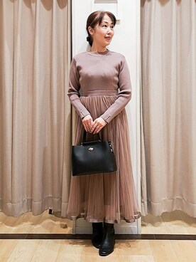 「couture brooch（クチュールブローチ）の【S-LL/キラキラリブニット】チュールドッキング ワンピース（ワンピース、ベージュ系）」を使った、Ellyさん（レディース・156cm）の冬コーディネート