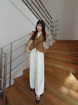 「CAPRICIEUX LE'MAGE（カプリシューレマージュ）のフリルカラーブラウス（シャツ/ブラウス、イエロー系）」を使った、RENAさん（レディース・158cm）の春コーディネート