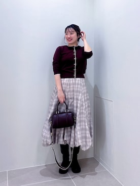 「アイテム（ボストンバッグ、レッド系）」を使った、tamamiさん（レディース・158cm）の秋コーディネート