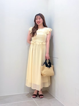 「NATURAL BEAUTY BASIC（ナチュラルビューティーベーシック）のドロストギャザー楊柳ワンピース（ワンピース、イエロー系）」を使った、tamamiさん（レディース・158cm）の夏コーディネート