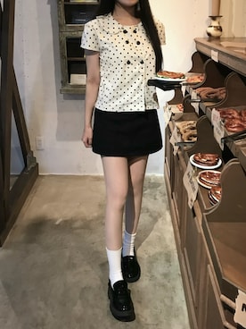 「Achic（アシック）のアイテム（シャツ/ブラウス、ホワイト系）」を使った、ヨウさん（レディース・165cm）の夏コーディネート
