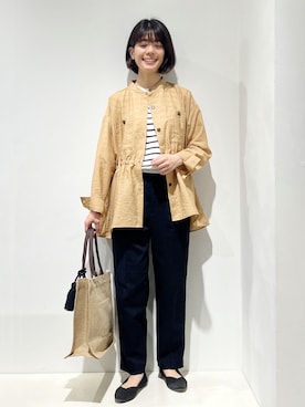 「grove（グローブ）の【貴島明日香さん着用/体型カバー】洗えるシアーサファリシャツジャケット（シャツ/ブラウス、イエロー系）」を使った、fjhr26さん（レディース・155cm）の春コーディネート