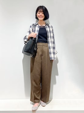 「grove（グローブ）の今の季節にちょうどいい　オンブレーチェックシャツ（シャツ/ブラウス、ホワイト系）」を使った、fjhr26さん（レディース・155cm）の秋コーディネート