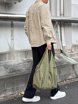 「ALTROSE（アルトローズ）のアイテム」を使った、09281990さん（メンズ・183cm）の秋コーディネート