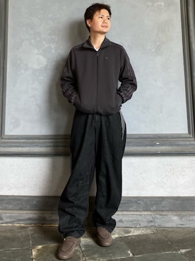 「adidas（アディダス）のクラシック プレミアム トラックトップ（トップス、ブラック系）」を使った、afさん（メンズ・172cm）の秋コーディネート