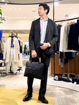 「alfredoBANNISTER（アルフレッドバニスター）の【人気№1！WEB別注】内羽根 ストレートチップ  ビジネスシューズ / ドレスシューズ（ドレスシューズ、ブラック系）」を使った、OMI3さん（メンズ・180cm）の春コーディネート