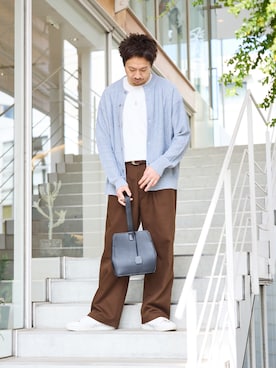 「alfredoBANNISTER（アルフレッドバニスター）の【SHOO IN SHOE】定番 究極のベーシック オールレザースニーカー（スニーカー、ホワイト系）」を使った、OMI3さん（メンズ・180cm）の春コーディネート