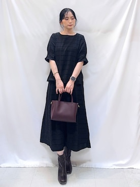 「SHOO・LA・RUE（シューラルー）の【セットアップ可/S-LL】夏でも感じられる秋気分 モールチェックタックスリーブ ブラウス（シャツ/ブラウス、ブラック系）」を使った、Hiromiさん（レディース・164cm）の秋コーディネート