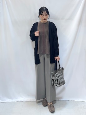 「SHOO・LA・RUE（シューラルー）の【体型カバー/洗濯機可/ポケット付き】ゆるシルエット もちもち ボタンレスカーディガン（カーディガン/ボレロ、ブラック系）」を使った、Hiromiさん（レディース・164cm）の秋コーディネート