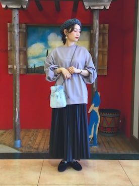「レザースカート」｜「アイテム（ハンチング/ベレー帽）」を使った、Hiromiさん（レディース・164cm）の秋コーディネート