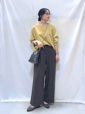 「アイテム（サングラス）」を使った、Hiromiさん（レディース・164cm）の秋コーディネート