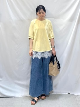 「SHOO・LA・RUE（シューラルー）の【ひんやり/洗濯機可/S‐LL】二の腕隠れる 前後切り替えドルマントップス（Tシャツ/カットソー、イエロー系）」を使った、Hiromiさん（レディース・164cm）の夏コーディネート