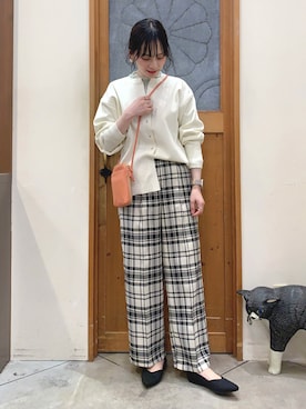 「アイテム（バッグ、オレンジ系）」を使った、Hiromiさん（レディース・164cm）の冬コーディネート