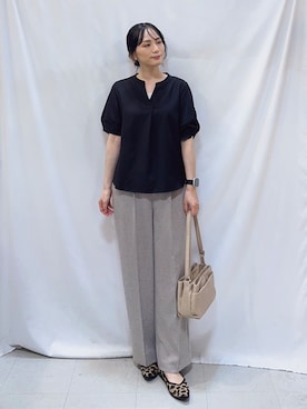 「SHOO・LA・RUE（シューラルー）の【洗濯後しわになりにくい/インせずきまる】お袖のハシゴレースで涼やかに 麻調スキッパーブラウス（シャツ/ブラウス、ブラック系）」を使った、Hiromiさん（レディース・164cm）の夏コーディネート