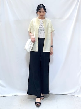 「SHOO・LA・RUE（シューラルー）の【S-LL】さらっとはける　麻調タックワイドパンツ（その他パンツ、ブラック系）」を使った、Hiromiさん（レディース・164cm）の春コーディネート