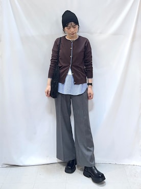「SHOO・LA・RUE（シューラルー）の【S-LL/洗濯機可】レイヤード風でこなれ見え 配色カーディガン（カーディガン/ボレロ、ブラウン系）」を使った、Hiromiさん（レディース・164cm）の秋コーディネート