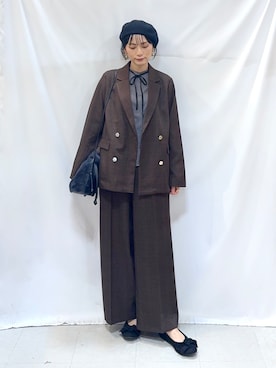 「SHOO・LA・RUE（シューラルー）の【セットアップ可/洗濯後しわになりにくい】ウールフィール ダブルジャケット（テーラードジャケット、ブラウン系）」を使った、Hiromiさん（レディース・164cm）の秋コーディネート