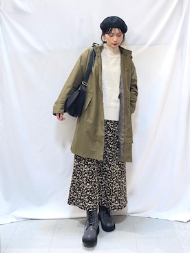 「アイテム（ミリタリージャケット）」を使った、Hiromiさん（レディース・164cm）の秋コーディネート