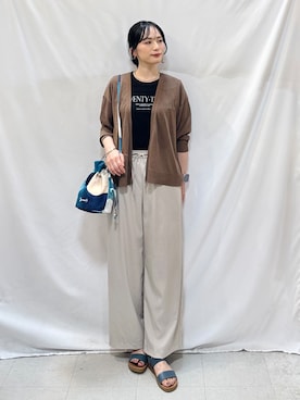 「SHOO・LA・RUE（シューラルー）の【ひんやり/洗濯機可/S-LL】オンにもオフにも マルチに使えるボタンレスカーディガン（カーディガン/ボレロ、ブラウン系）」を使った、Hiromiさん（レディース・164cm）の夏コーディネート