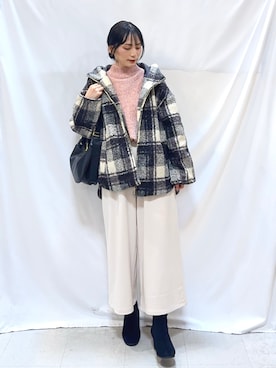 「アイテム（その他アウター、ブラック系）」を使った、Hiromiさん（レディース・164cm）の冬コーディネート