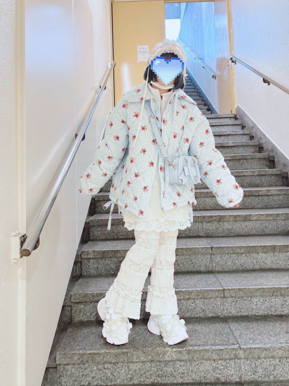 PINK HOUSE（ピンクハウス）の「floral ribbon print big blouson