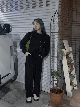 「アイテム（ハンドバッグ、グリーン系）」を使った、👽さん（レディース・160cm）の春コーディネート