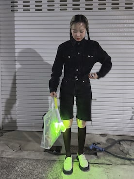 「大人カジュアルコーデ」｜「アイテム（デニムジャケット）」を使った、👽さん（レディース・160cm）の春コーディネート