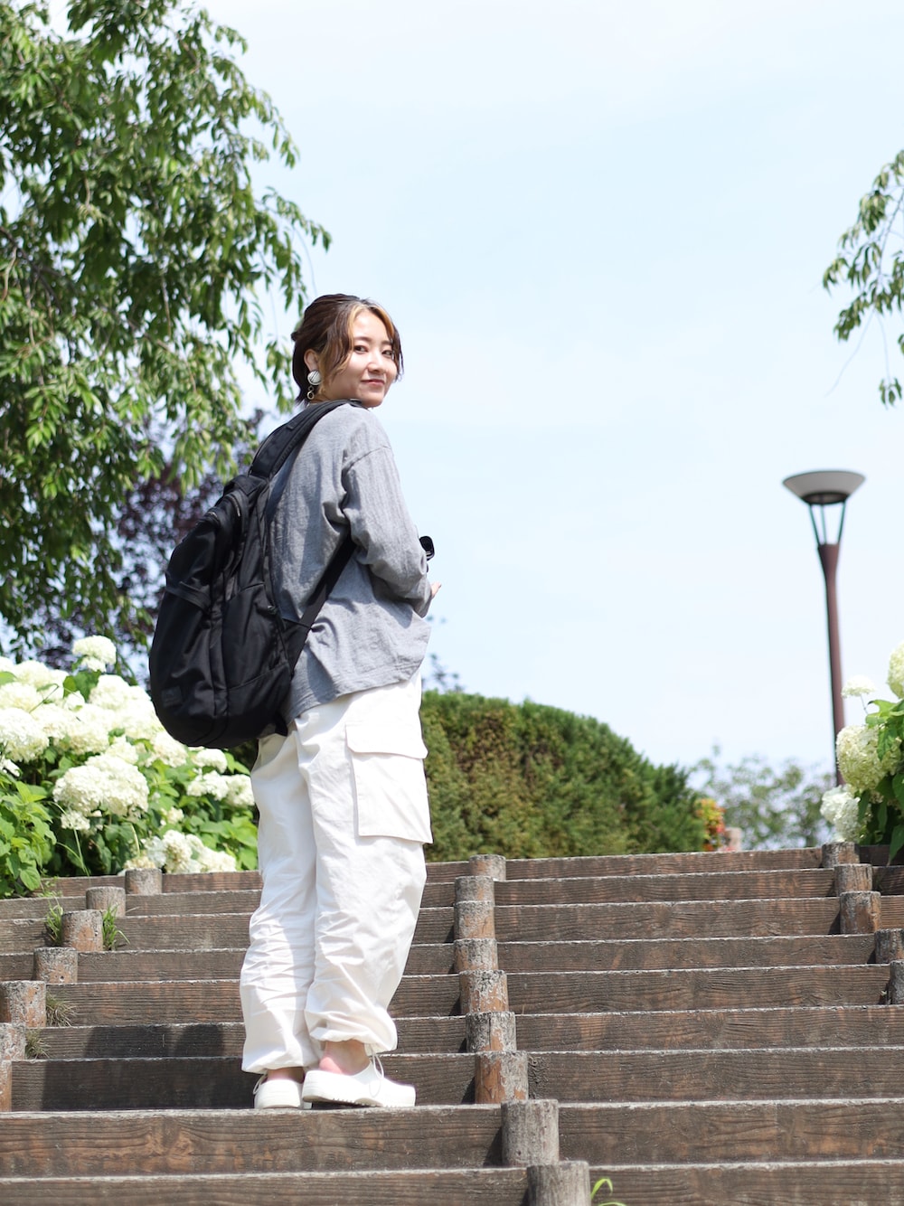 「GUのアイテム（カーゴパンツ、ホワイト系）」を使った、amu.さん（レディース・150cm）の冬コーディネートの1枚目の写真