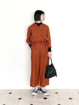 「CONVERSE（コンバース）のローカットスニーカー（スニーカー、ブラック系）」を使った、AYAさん（レディース・162cm）の春コーディネート