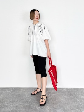 CLANE - ROUND SLIT BELL SLEEVE SHIRT - WHITE | ADDICT WEB SHOP