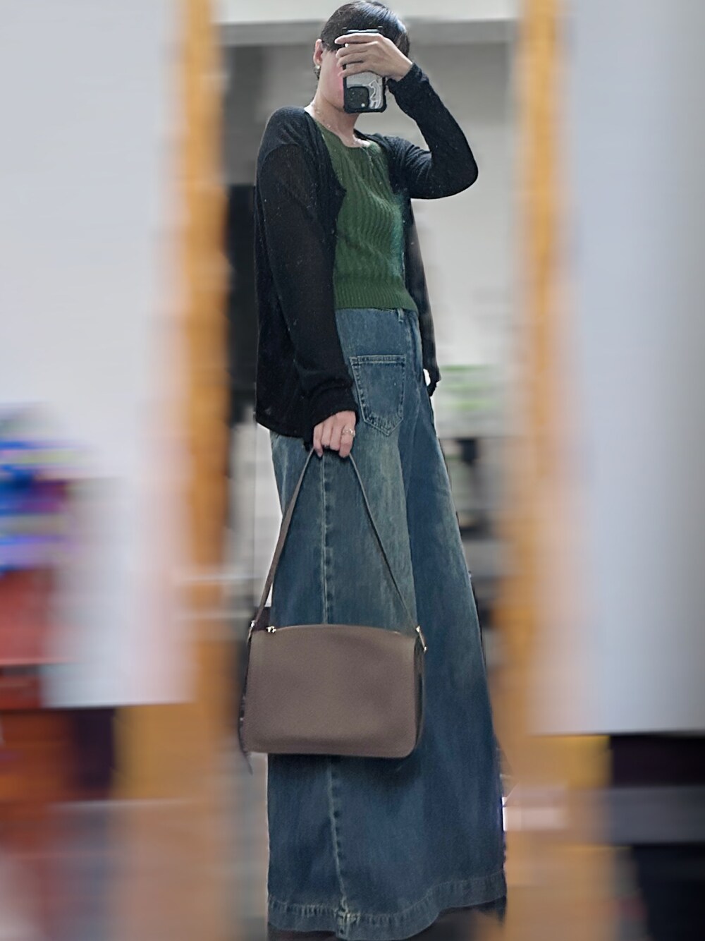 「ootd、牛仔褲、寬褲、針織、黑色系、復古、綠色、丹寧、小個子」｜「蝦皮の2018-10 $125（ニット/セーター、グリーン系）」を使った、c.s.y.さん（レディース・154cm）の秋コーディネートの1枚目の写真
