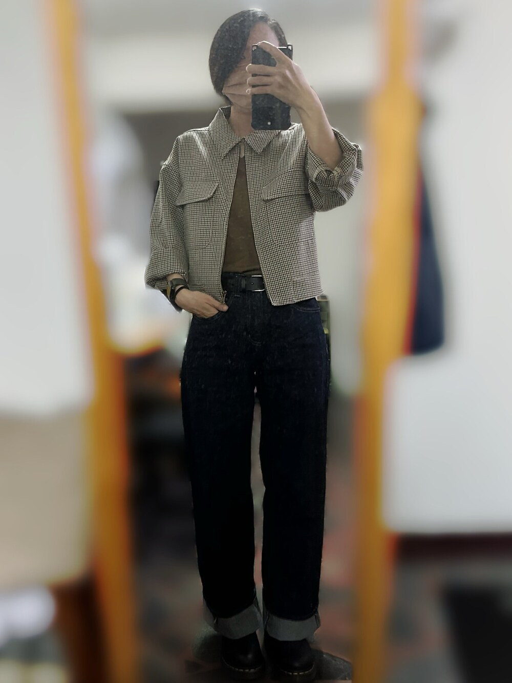 「牛仔褲、格子、馬丁靴、GU、UNIQLO、Dr.Martens」｜「GUの2022-10 $590 xs（ジャケット/アウター、グレー系）」を使った、c.s.y.さん（レディース・154cm）の秋コーディネートの1枚目の写真