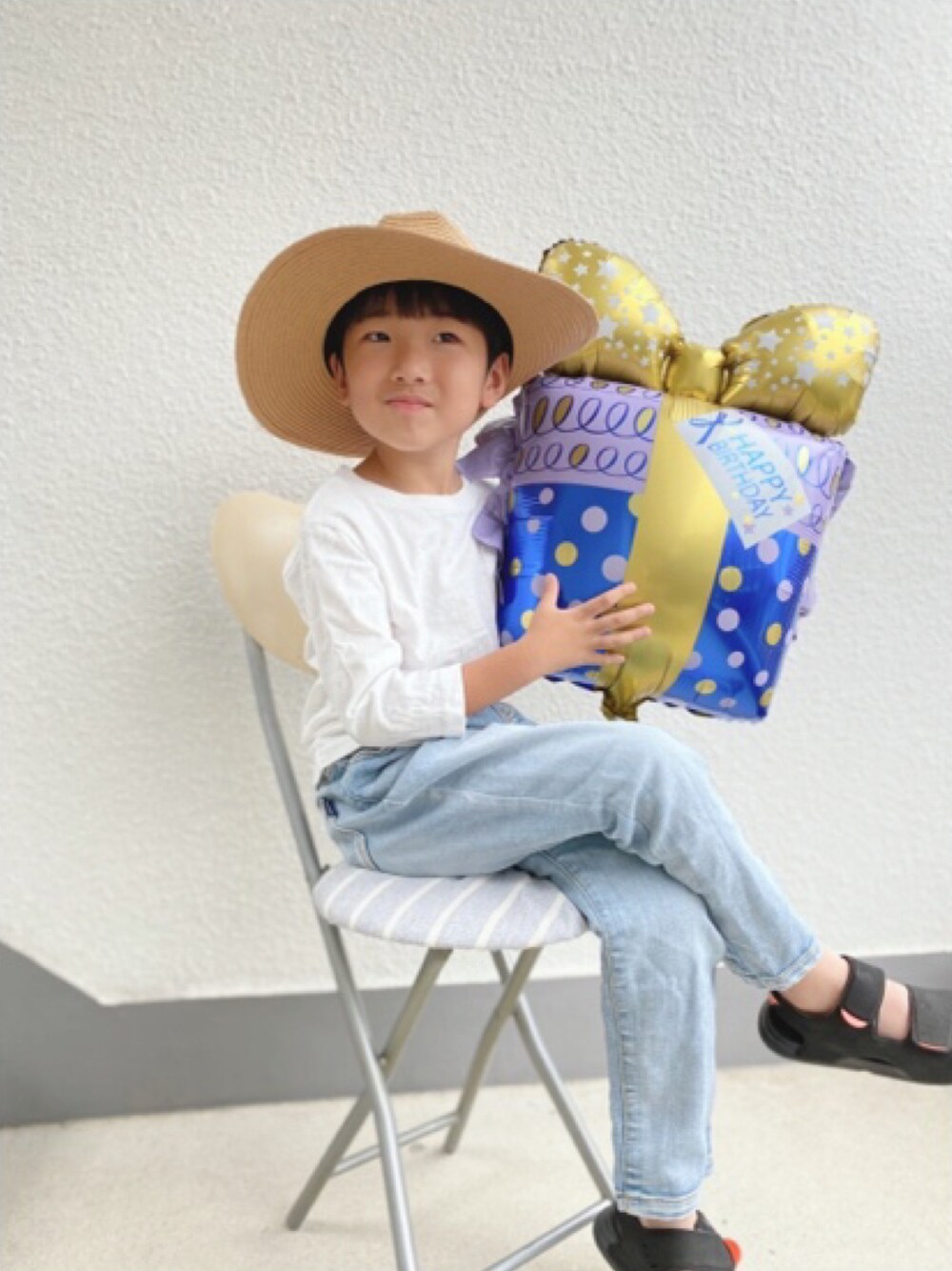 「男の子、小学生、7歳、バースデー、シンプル、ハット」｜「coca（coca）のハンサムペーパーハット（ハット、ベージュ系）」を使った、P×Kさん（キッズ・100cm）の夏コーディネートの1枚目の写真